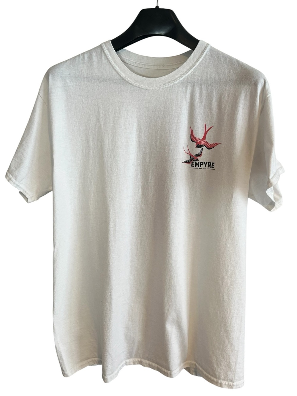 Empyre Lrg 100% Cotton White Short-Sleeve Tee with Red Swallow & Rose Graphic